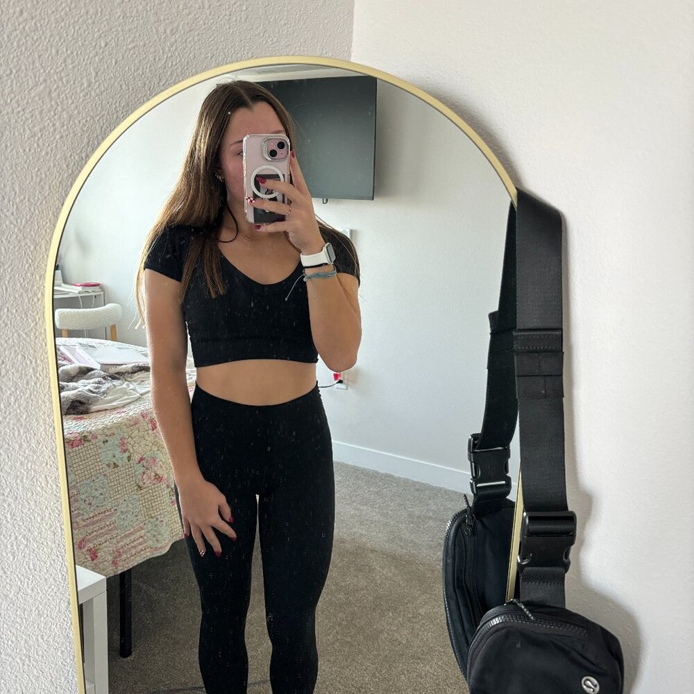 Cropped basic GARAGE tee